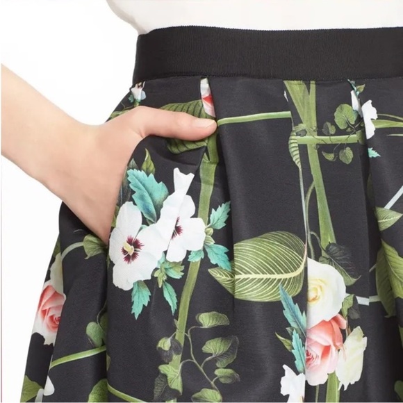 NWT Ted Baker floral Emmalin midi full skirt size US 4 - Picture 5 of 5